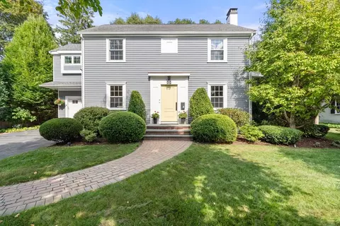 6 Wilde Rd, Wellesley, MA 02481