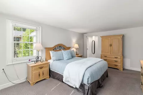 6 Wilde Rd, Wellesley, MA 02481 photo 15
