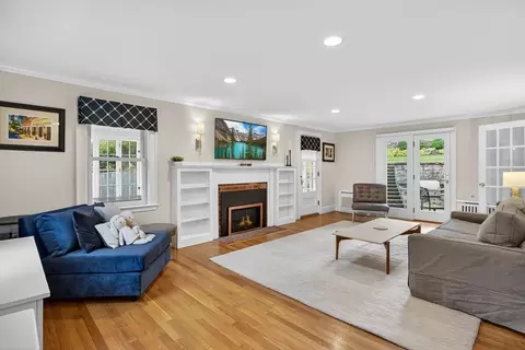 Living - 31 Laurel Dr, Needham, MA 02492 photo 1 of 2