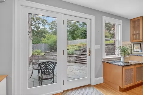 Entry Way - 31 Laurel Dr, Needham, MA 02492 photo 2 of 2