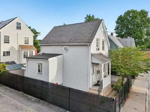 Exterior - 7 Montrose St, Everett, MA 02149 photo 3 of 6