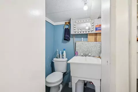 Bath - 7 Montrose St, Everett, MA 02149 photo 1 of 2