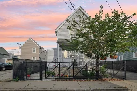 Exterior - 7 Montrose St, Everett, MA 02149 photo 2 of 6
