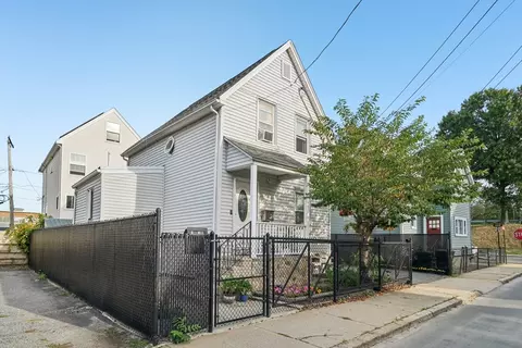 Exterior - 7 Montrose St, Everett, MA 02149 photo 6 of 6