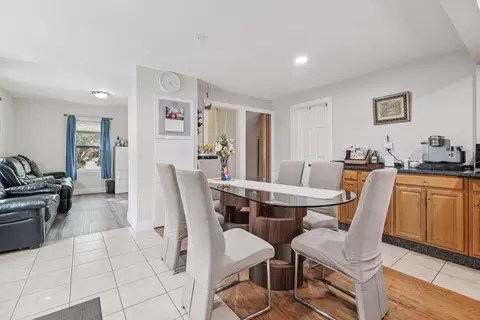 Entry Way - 7 Montrose St, Everett, MA 02149 photo 1 of 1
