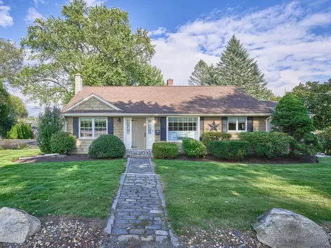 330 Millbury Ave, Millbury, MA 01527