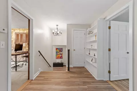 Entry Way - 215 Colburn Rd, Temple, NH 03084 photo 4 of 5