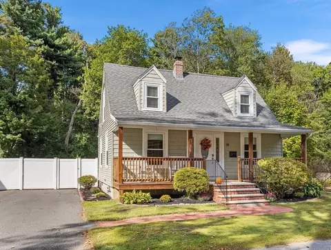 18 Wright St, North Reading, MA 01864