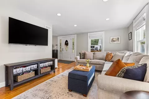 Living - 18 Wright St, North Reading, MA 01864 photo 4 of 4