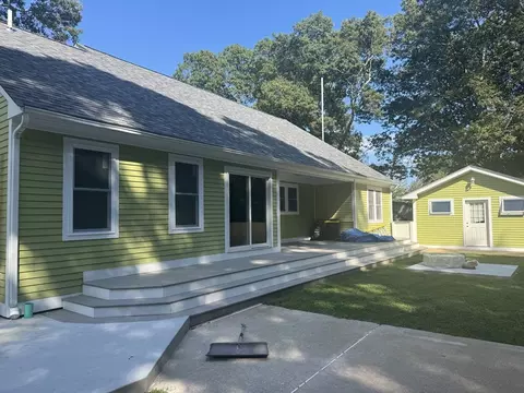 60 Beth, Tiverton, RI 02878 photo 4