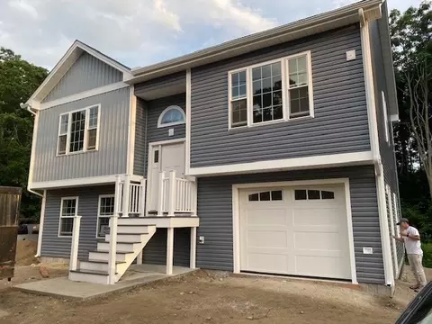 63 Brandt Ave, Dartmouth, MA 02747