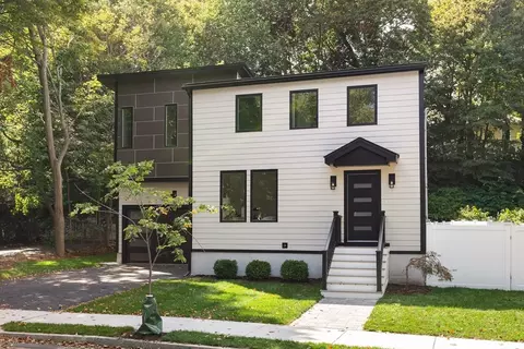 76 Harding St, Newton, MA 02465