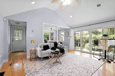 808 Main St, Concord, MA 01742