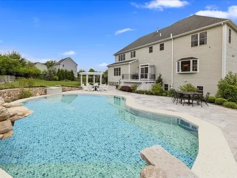 10 Beech St, Millis, MA 02054 photo 16