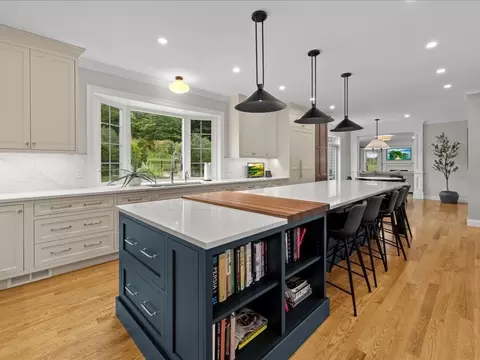 10 Beech St, Millis, MA 02054 photo 4