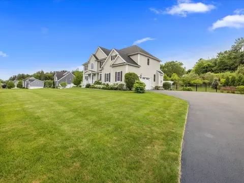 10 Beech St, Millis, MA 02054 photo 3