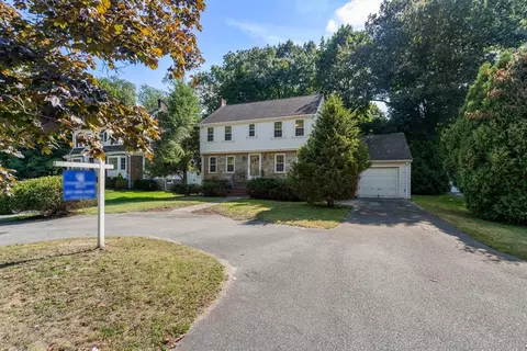795 Brook Rd, Milton, MA 02186