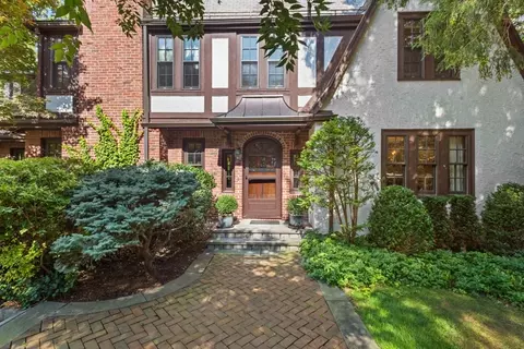 10 Allen Rd, Wellesley, MA 02481