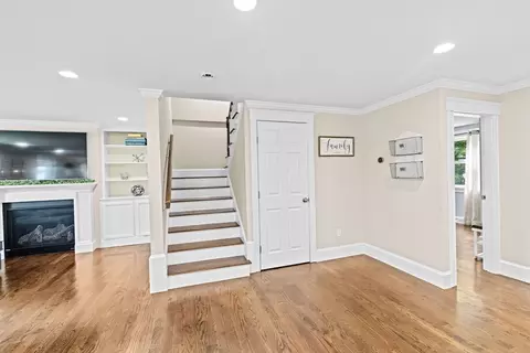 2 Sixth St, Hull, MA 02045 photo 13