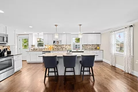 2 Sixth St, Hull, MA 02045 photo 7
