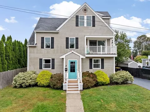 2 Sixth St, Hull, MA 02045