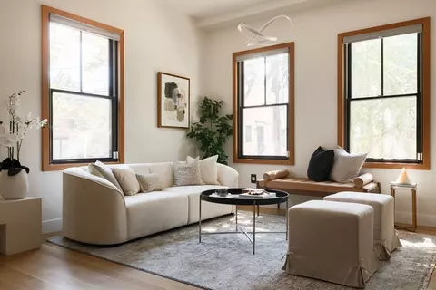 7 Lopez St #7, Cambridge, MA 02139