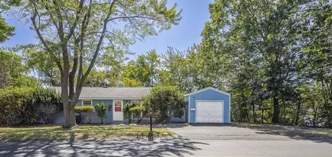106 Winona St, Peabody, MA 01960