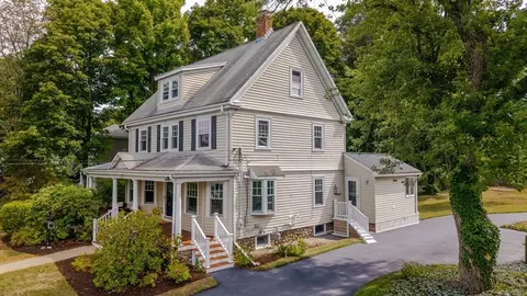 77 High St, Needham, MA 02494 photo 3