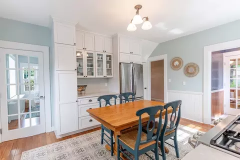 77 High St, Needham, MA 02494 photo 13