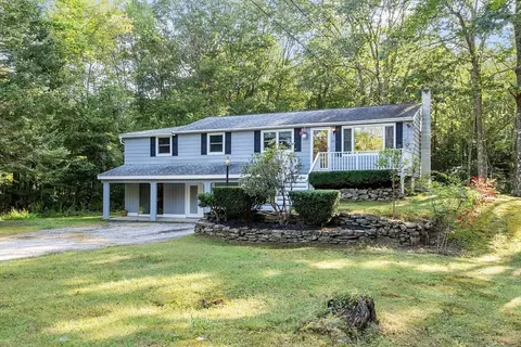 212 Woodlawn Rd, Athol, MA 01331