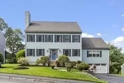 5 Towne Hill Rd, Haverhill, MA 01835