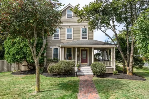 64 Park Ave, Natick, MA 01760
