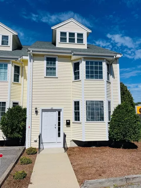 63 Loomis St #63, Cambridge, MA 02138