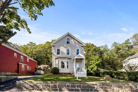 106 Richmond St, Dorchester Center, MA 02124