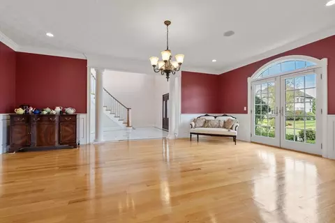 19 Cherokee Rd, Canton, MA 02021 photo 16