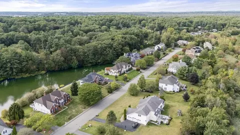 19 Cherokee Rd, Canton, MA 02021 photo 39