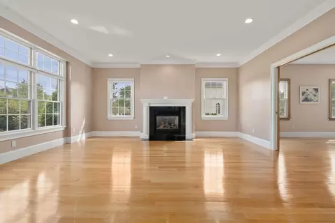 19 Cherokee Rd, Canton, MA 02021 photo 13