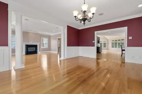 19 Cherokee Rd, Canton, MA 02021 photo 15