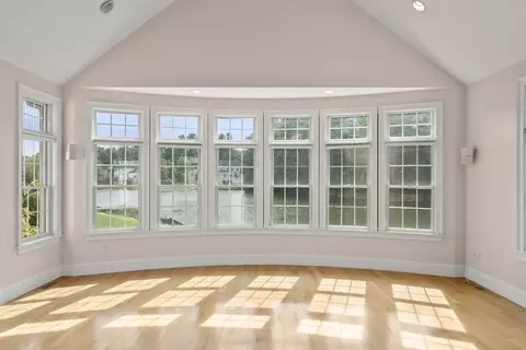 19 Cherokee Rd, Canton, MA 02021 photo 7