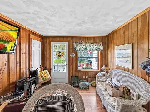 Exterior - 8 Thorndike Rd, Wakefield, MA 01880 photo 5 of 7