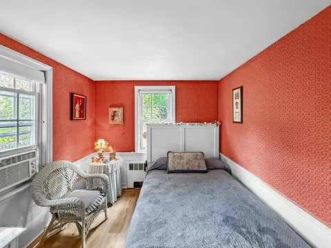 Bedroom - 8 Thorndike Rd, Wakefield, MA 01880 photo 2 of 7