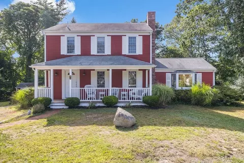 29 Wilfred Rd, Chatham, MA 02633