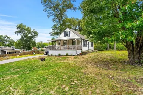 300 Torrey St, Brockton, MA 02301