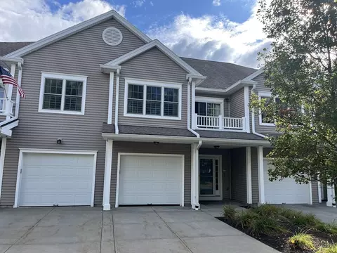 631 East St #B102, Mansfield, MA 02048