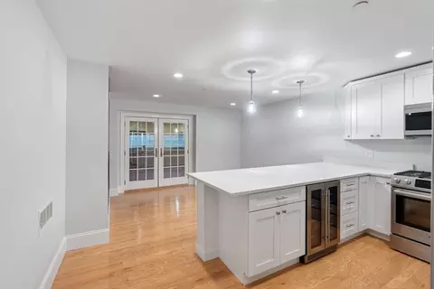 142 Pleasant St #2, Winthrop, MA 02152