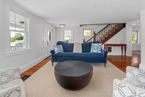 29 Fuller St, Gloucester, MA 01930