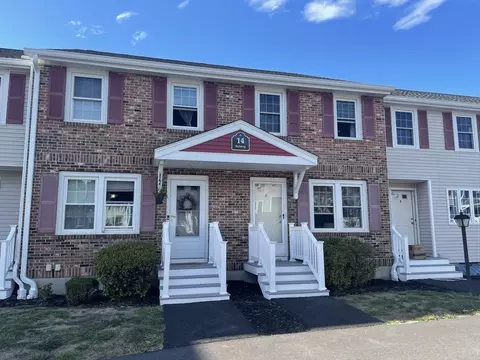 14 Fernwood Dr #D, Leominster, MA 01453