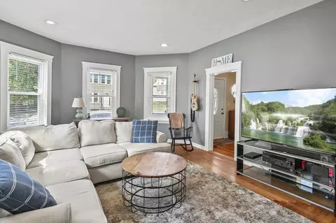 26 Tower St, Worcester, MA 01606 photo 9