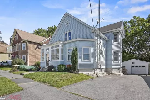 26 Tower St, Worcester, MA 01606 photo 2