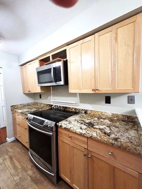 6 Beals Cv #G, Hingham, MA 02043 photo 2